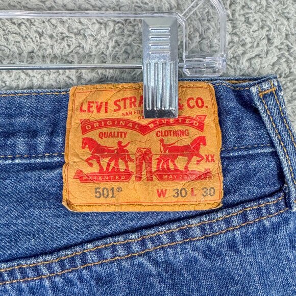 Levis 501 Jeans Mens 30 Blue Button Fly Denim Western Cowboy Outdoor 30x29 - Picture 9 of 15